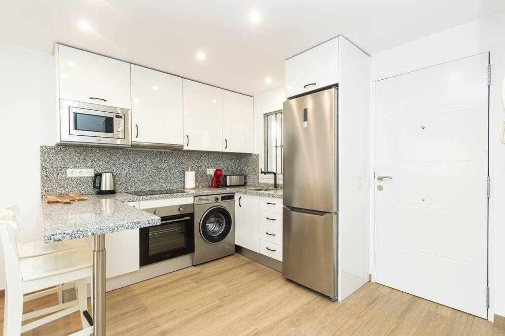Casablanca 4 Apartamento Con Jardin Privado فوينخيرولا المظهر الخارجي الصورة